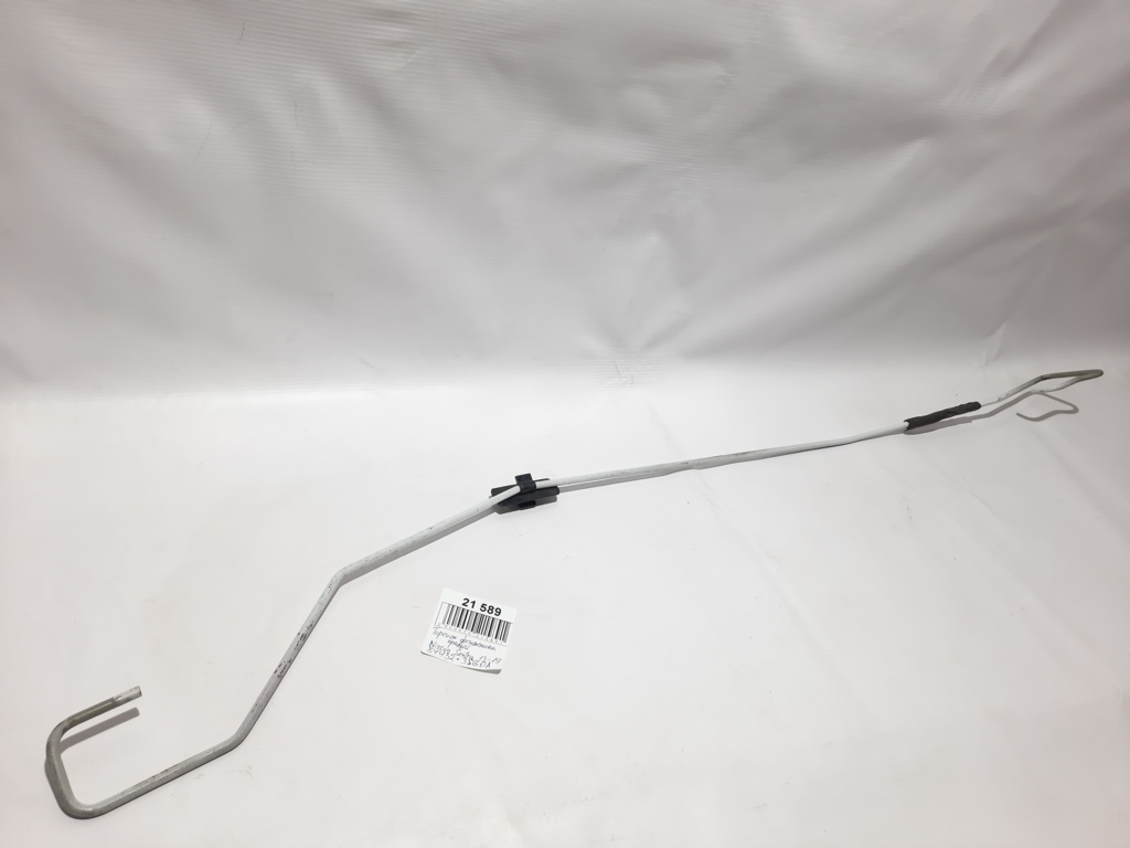 Sentra. Торсіон багажника правий Nissan Sentra 2013-2019 844323SG0A Nissan Sentra