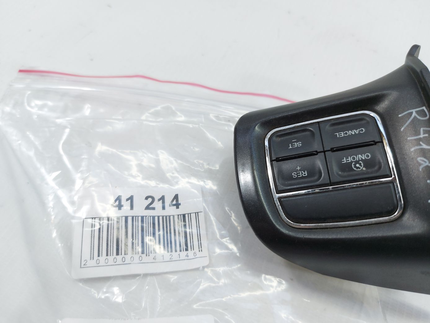 Dart Кнопки рульового колеса праві Dodge Dart 2013-2016 68140288AC Dodge Dart 5