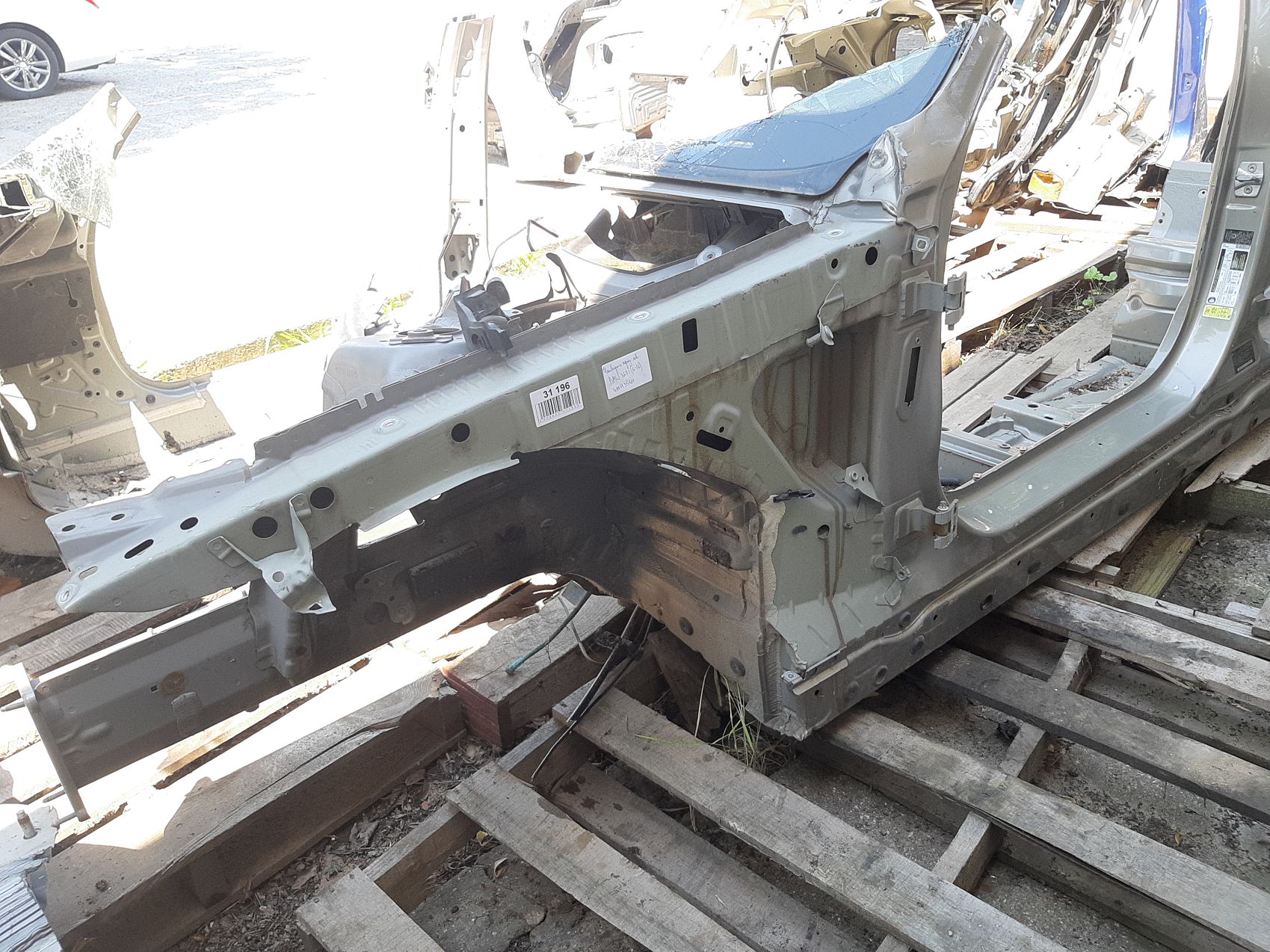 328i xdrive. Чверть передня ліва BMW 328i xDrive 2006-2015 41117135611 BMW 328i xDrive