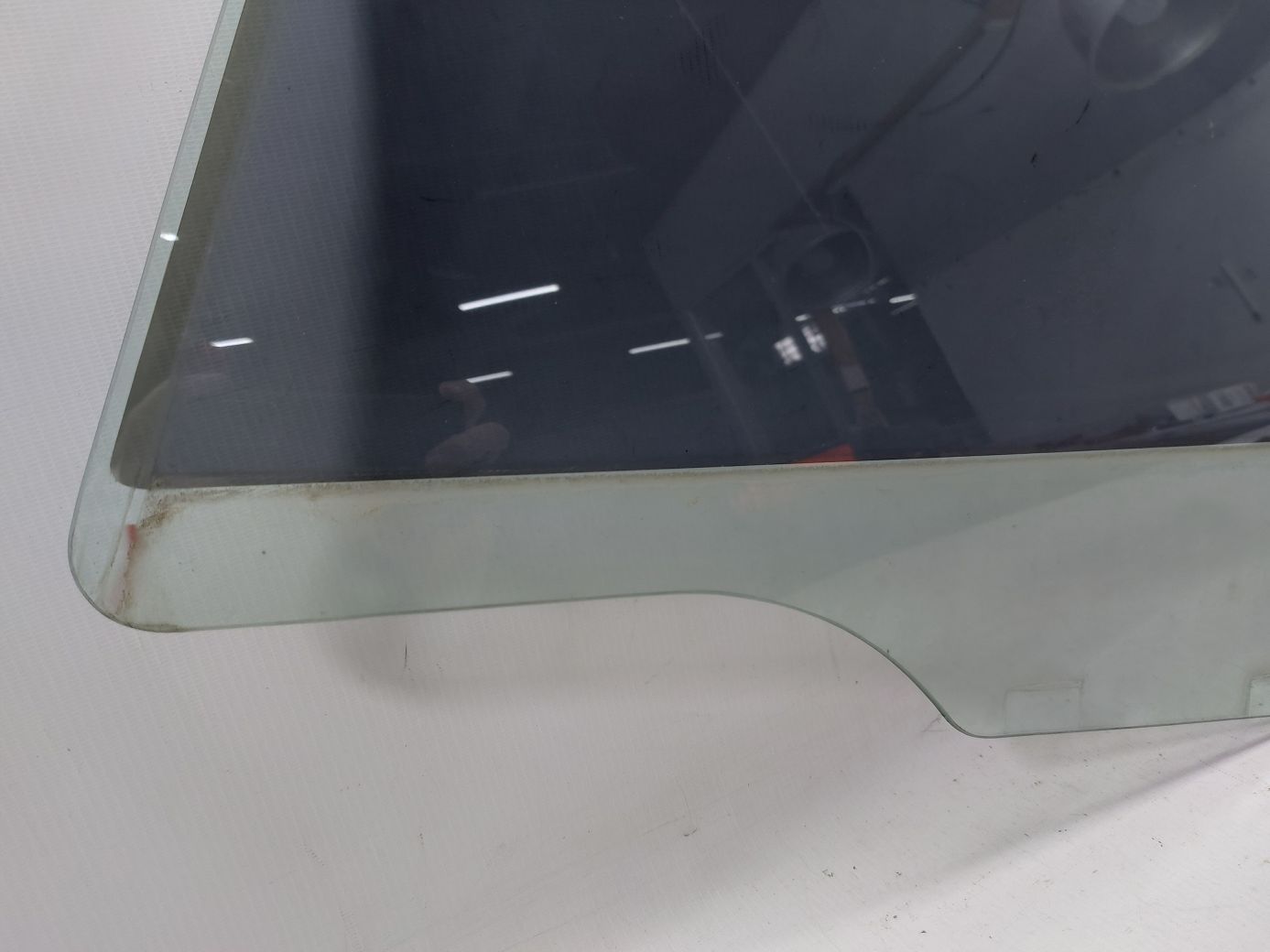 Fiesta Стекло двери передней левой (с тонировкой) Ford Fiesta 2011-2019 BE8Z5421411A Ford Fiesta 2