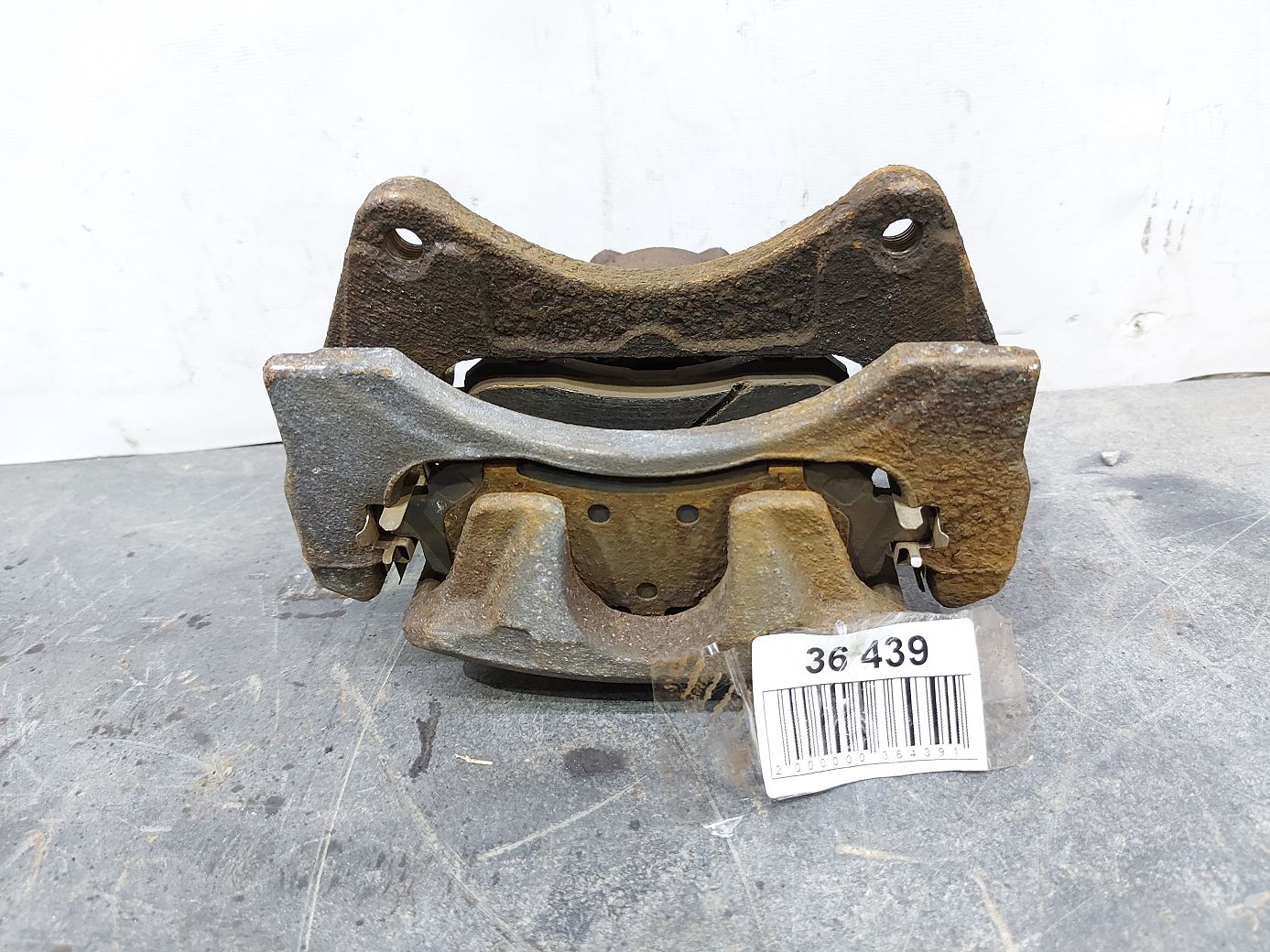 Compass. Супорт гальмівний передній лівий Jeep Compass 2007-2017 519239AA Jeep Compass