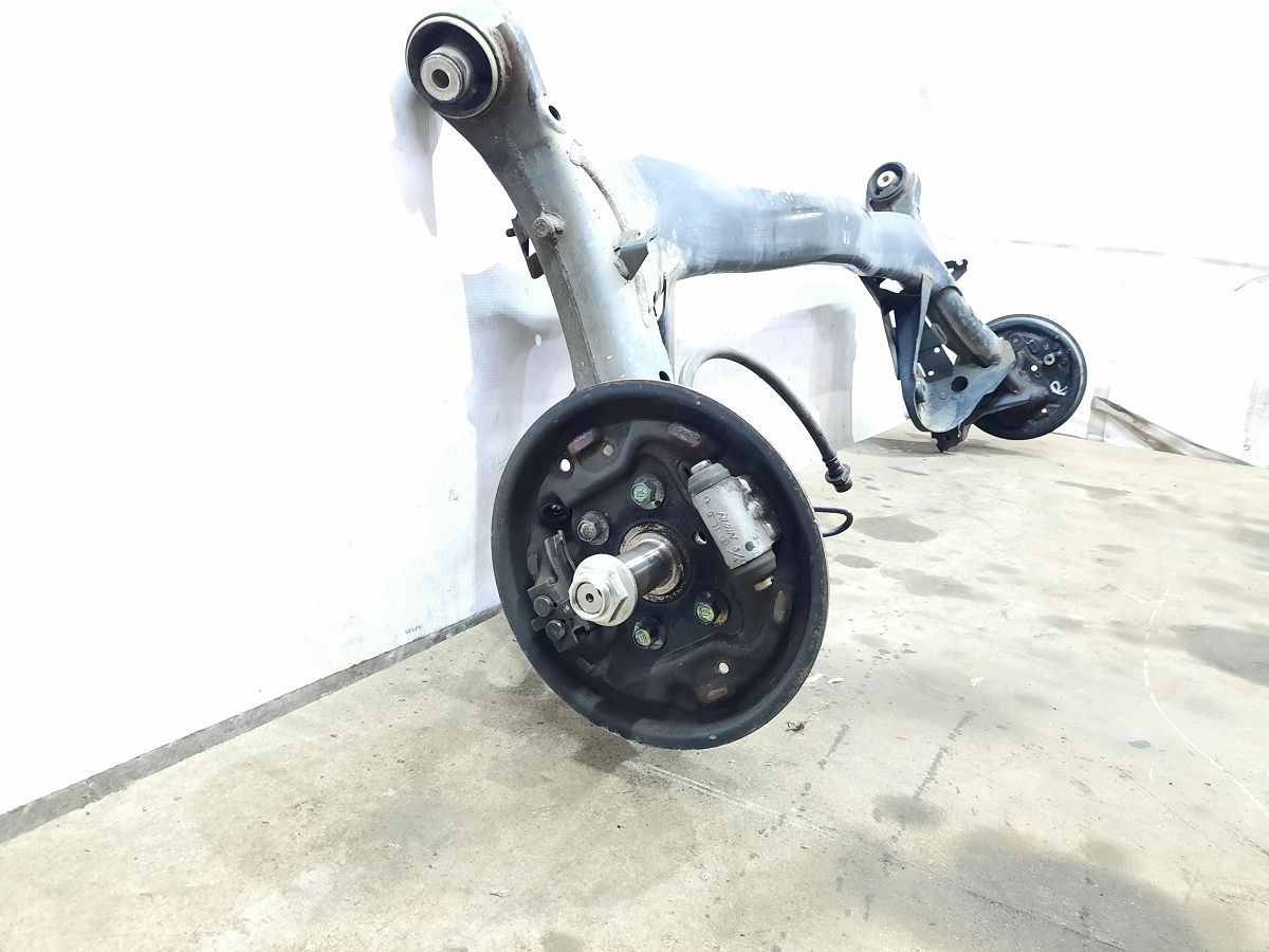 Insight Задня балка Honda Insight 2010 42100TM8A03 Honda Insight 5