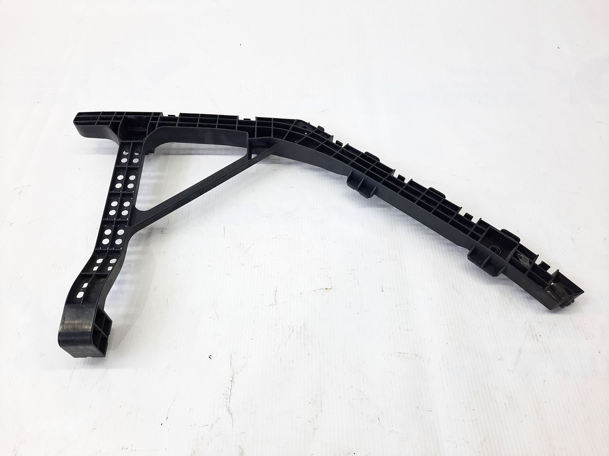 Insight. Кріплення бампера заднього праве Honda Insight 2010-2014 71593TM8A02 Honda Insight