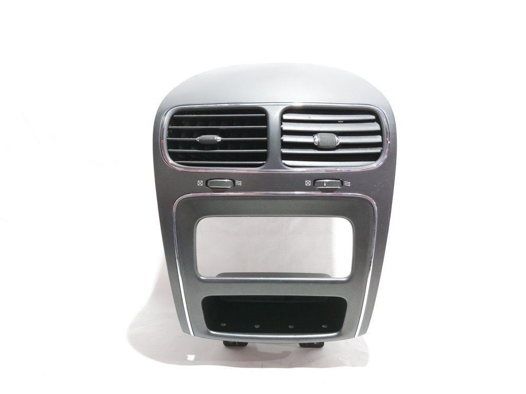 Journey. Накладка воздуховода торпеды центральная 4,3