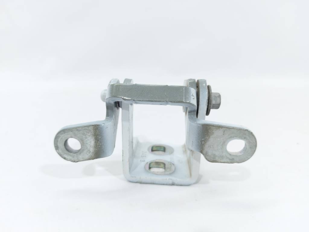 Regal Петля дверей задньої правої верхня Buick Regal 2011-2017 13281823 Buick Regal 8