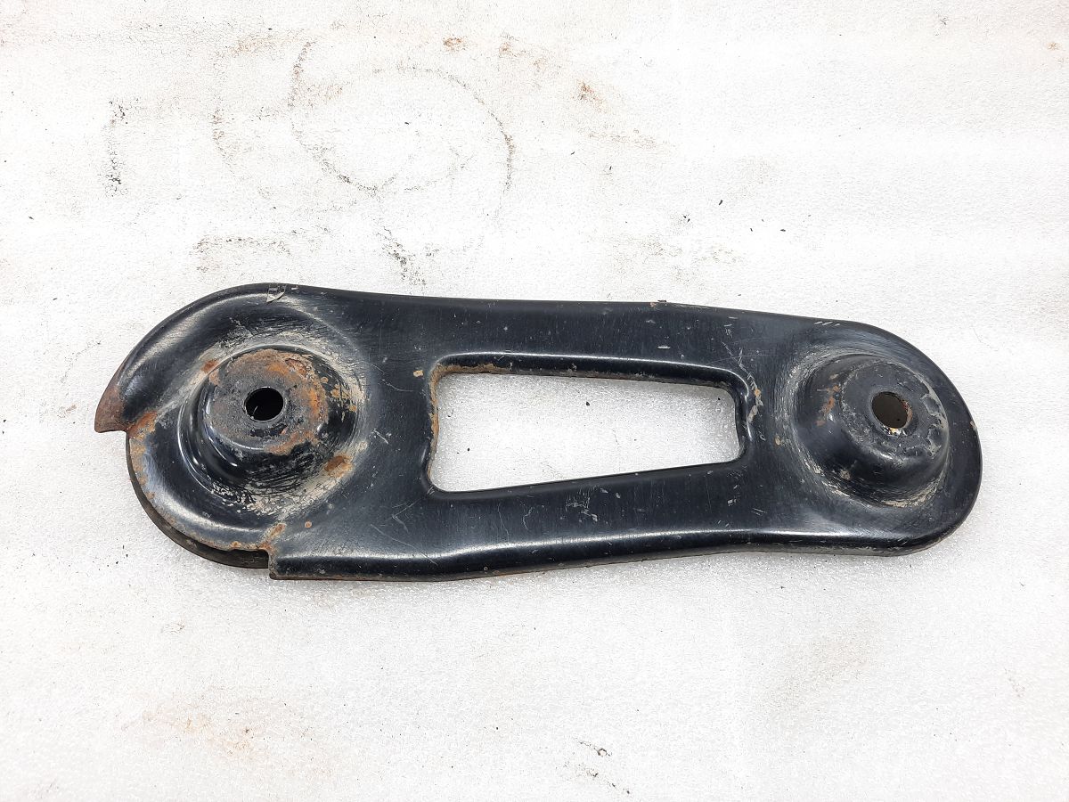 Regal. Кронштейн подрамника переднего левый Buick Regal 2012-2017 13235087 Buick Regal