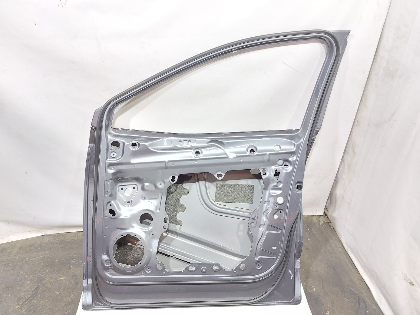 Двери Дверь передняя правая (темно-серая) Volkswagen ID.6 `2021 Volkswagen ID.6 10 Двери Дверь передняя правая (темно-серая) Volkswagen ID.6 `2021 Volkswagen ID.6 10