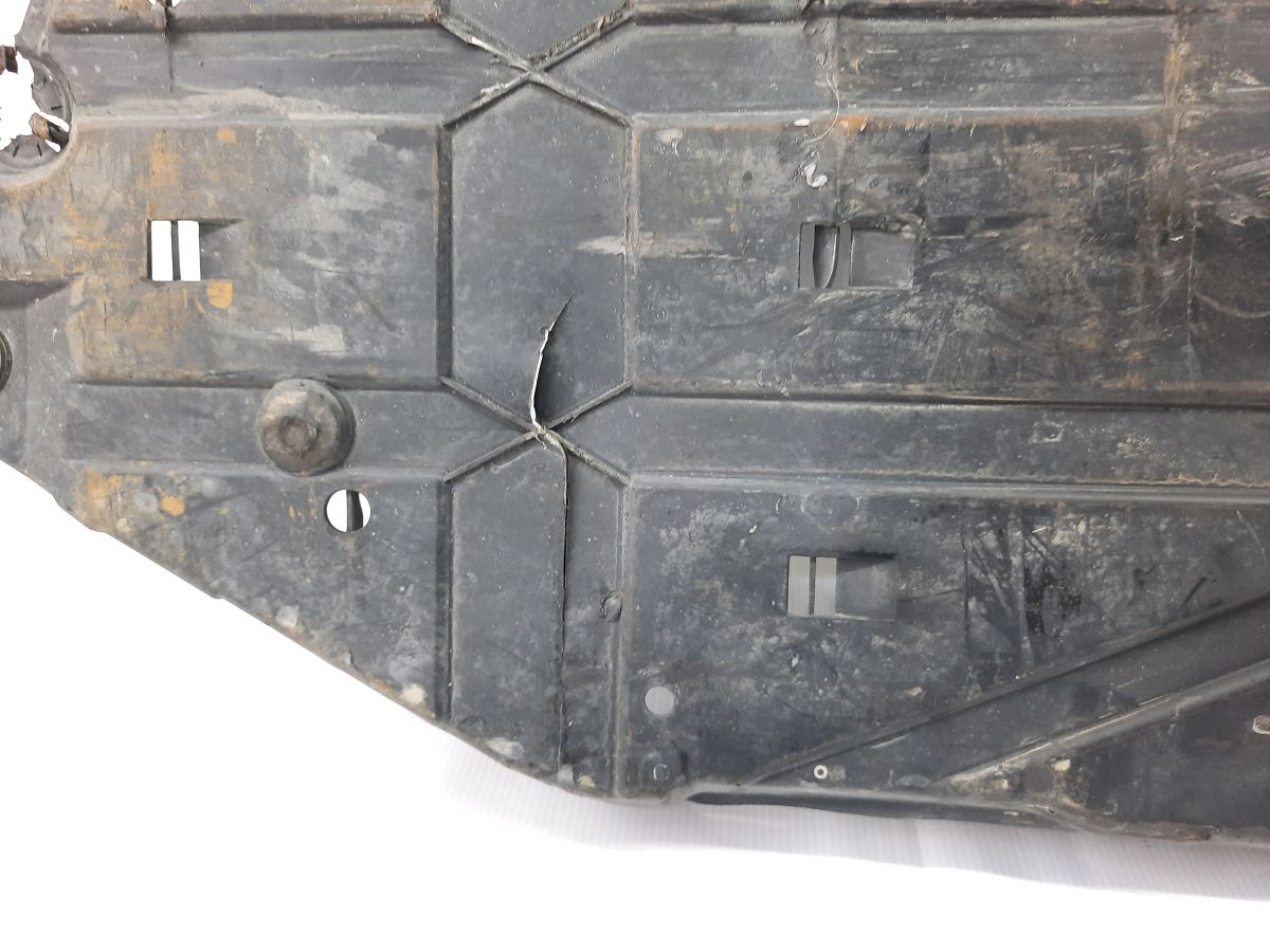 Insight Защита днища центральная левая Honda Insight 2010-2011 74642TM8A01 Honda Insight 4