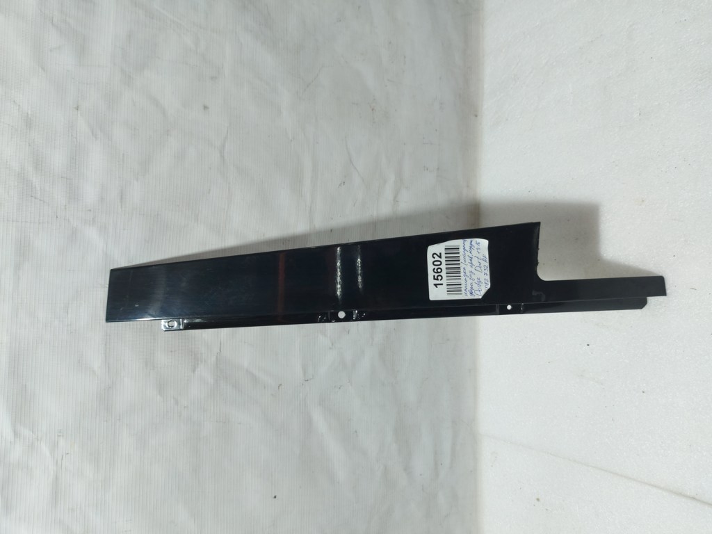 Dart. Накладка(молдинг) двері задньої правої зовнішньої Dodge Dart 2013-2019 68082732AF Dodge Dart