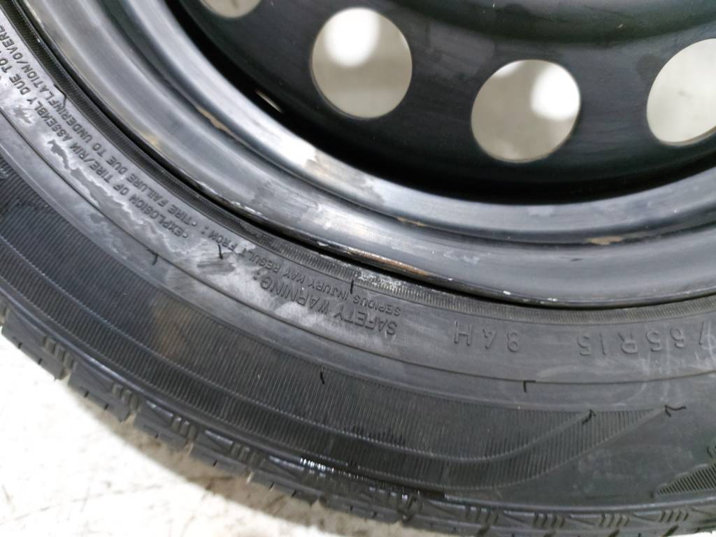 Prius c Диск колёсный с резиной R15 Toyota Prius C 2012-2019 4261152770 Toyota Prius C 20