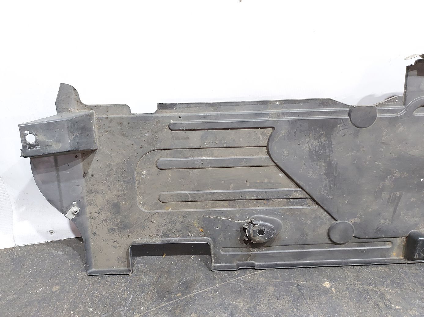 Xf Захист днища центральний лівий Jaguar XF 2009-2015 C2Z26070 Jaguar XF 2