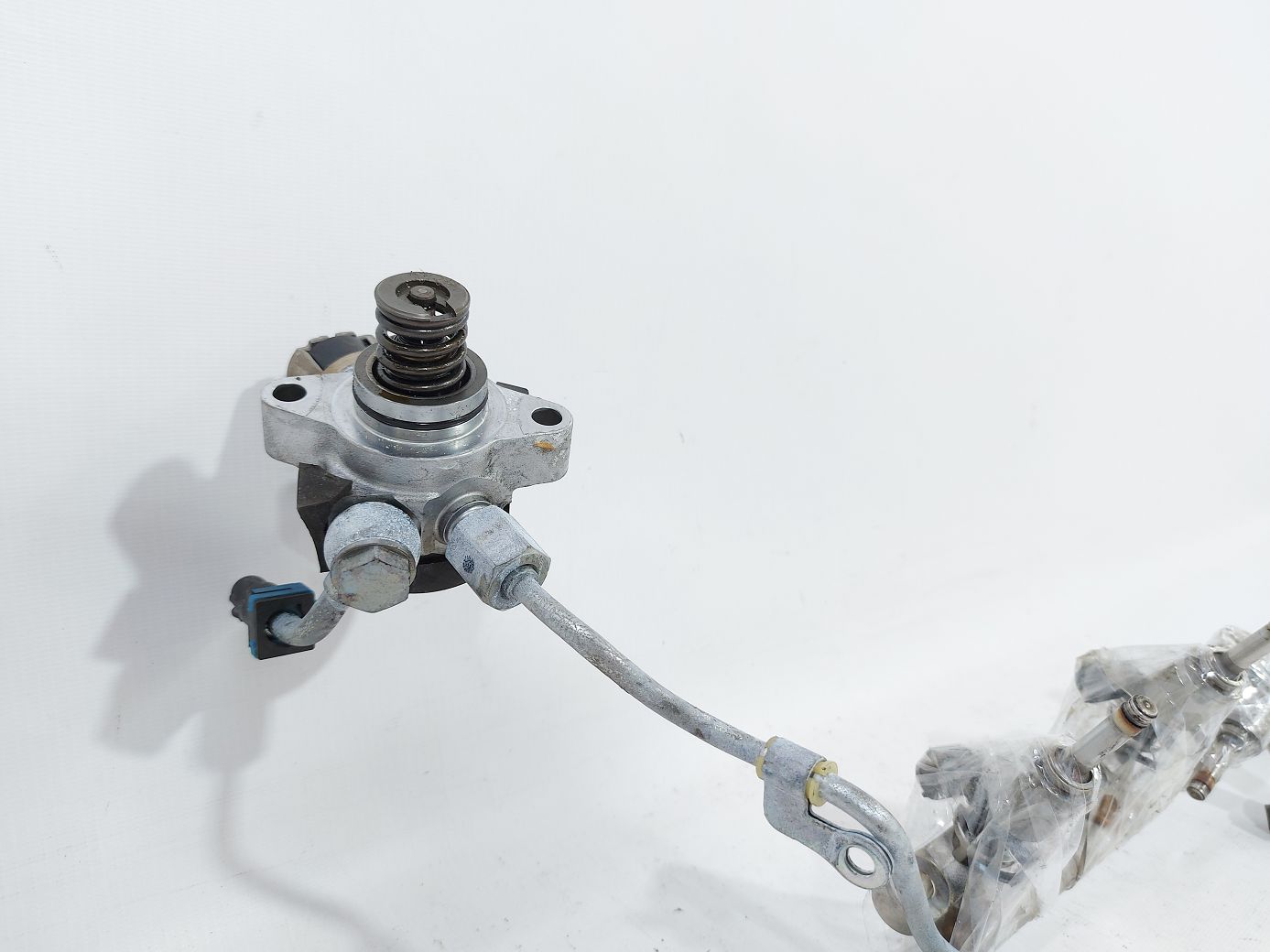 6 Паливна рампа Mazda 6 2014-2017 PY0113150A Mazda 6 3