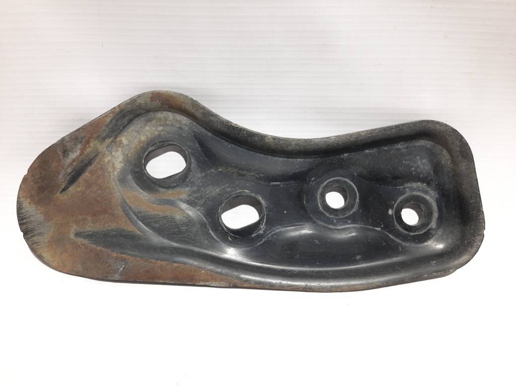 Dart Кронштейн подрамника переднего левый Dodge Dart 2013-2019 68243407AA Dodge Dart 2