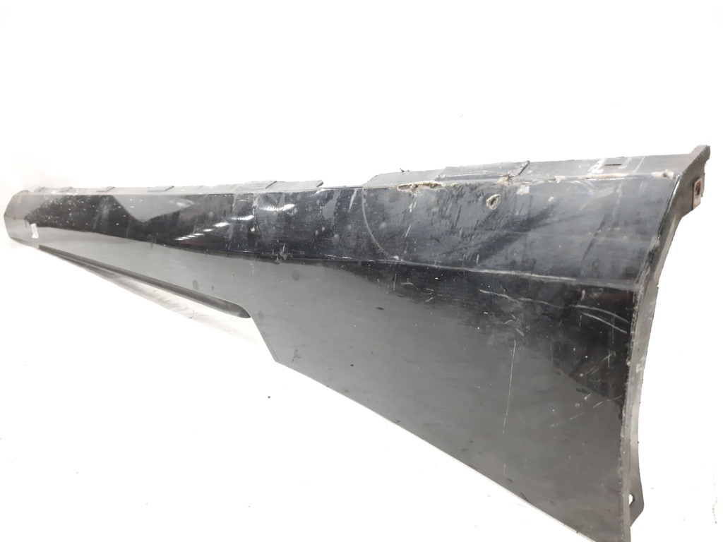 Camaro Накладка переднього порогу правий Chevrolet Camaro 2010-2015 92193322 Chevrolet Camaro 2