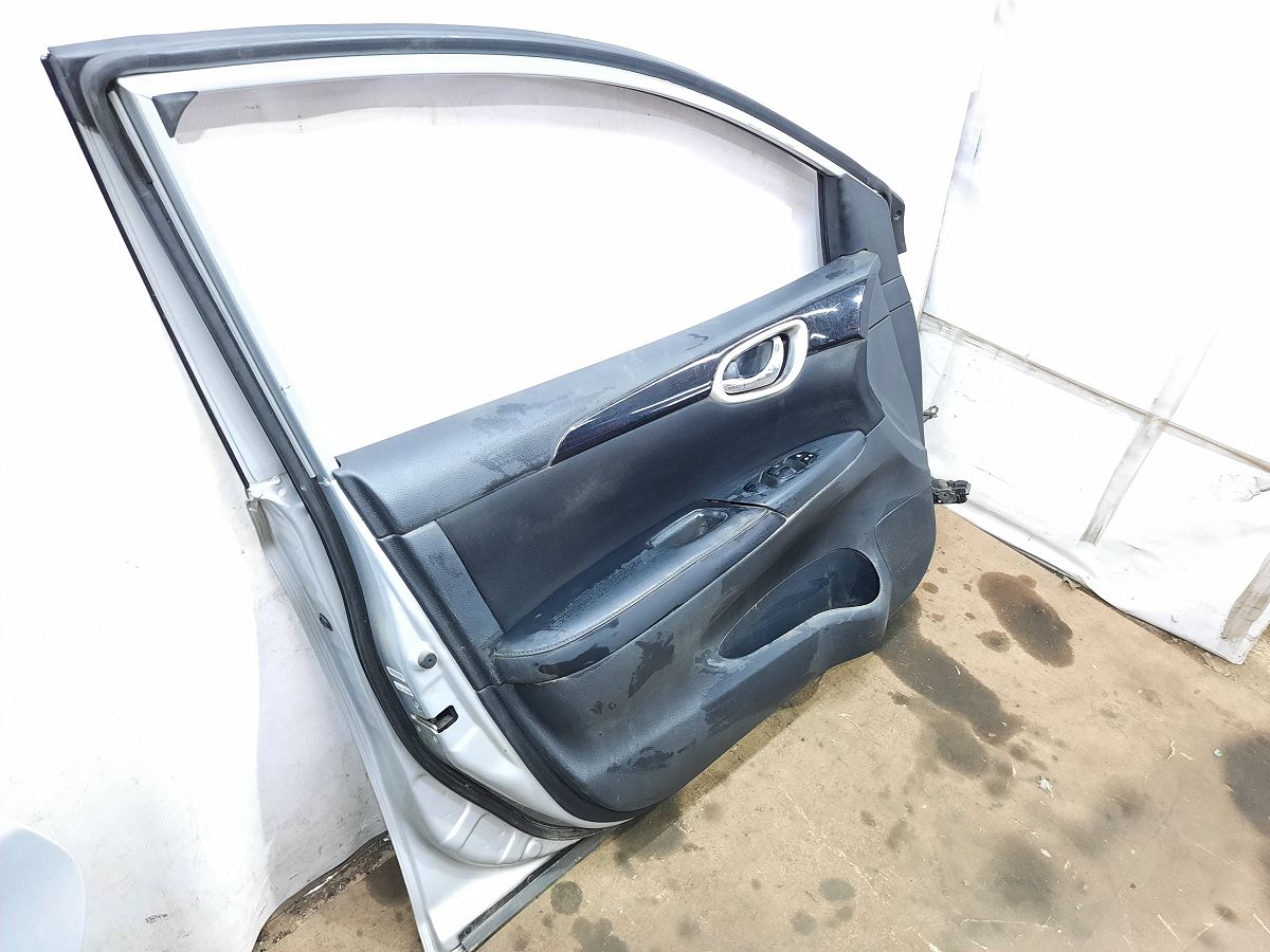 Sentra Дверь передняя левая Nissan Sentra 2013-2019 H01014AFMB Nissan Sentra 12