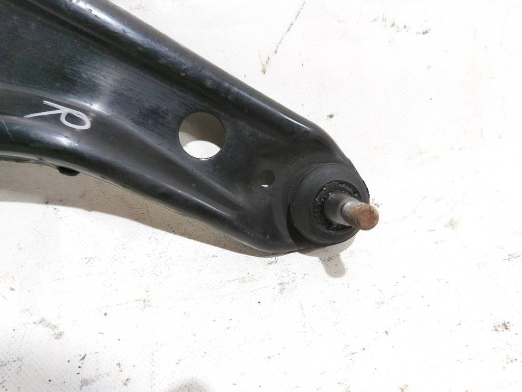 Prius c Важіль передній нижній правий Toyota Prius C 2007-2019 4806859145 Toyota Prius C 3