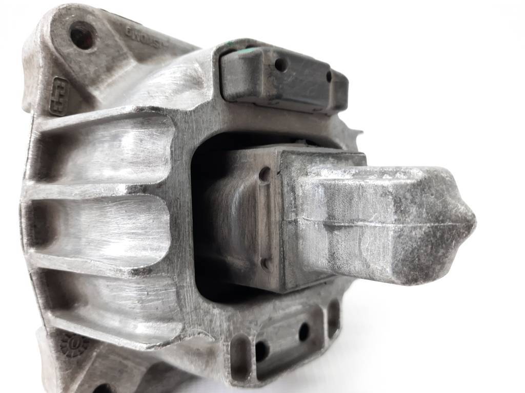 7 series Подушка кріплення двигуна права BMW 7 2012 22116775906 BMW 7 5