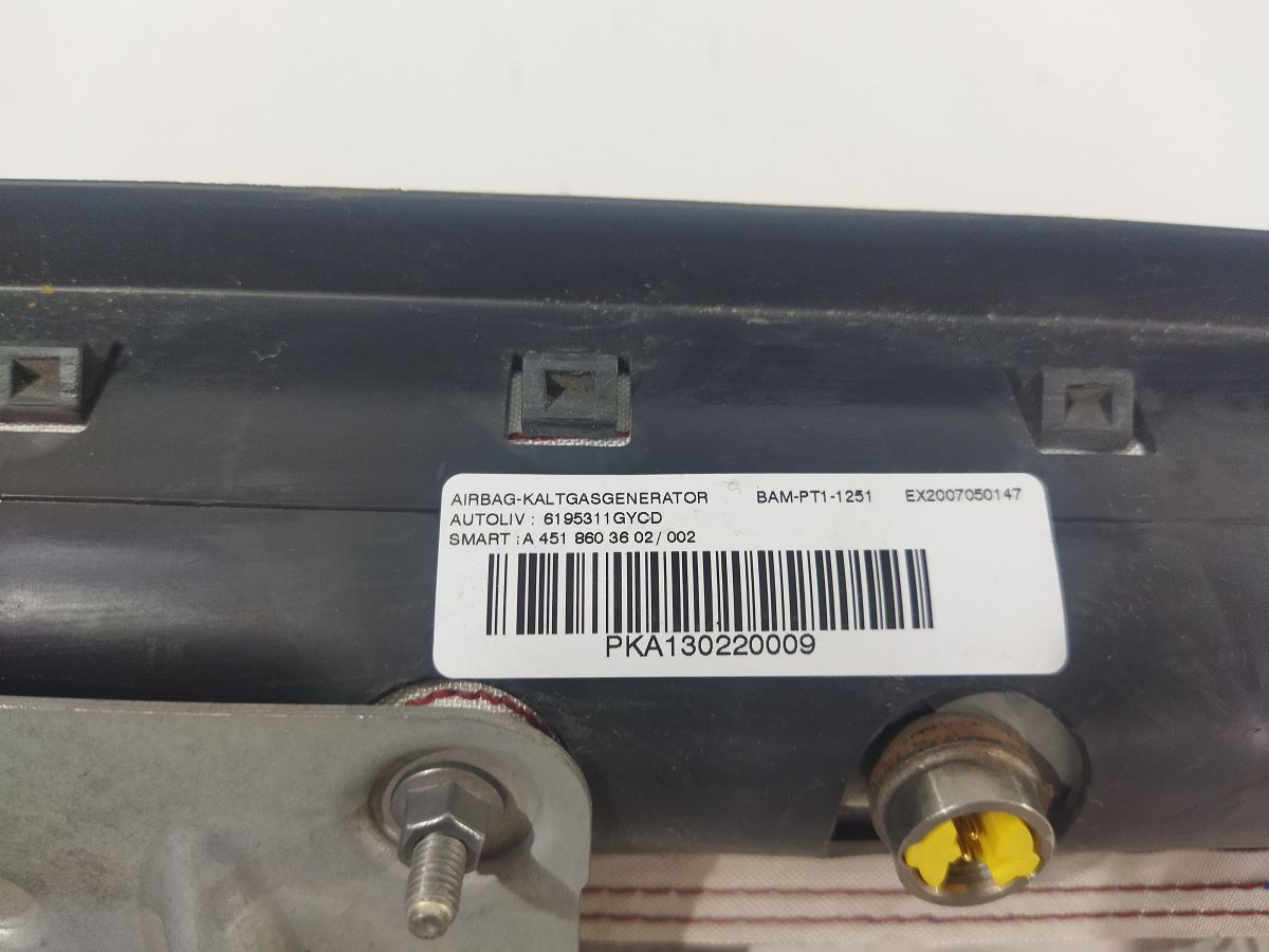 Fortwo Подушка безопасности ног правая Smart Fortwo 2008-2016 4518603602CR4A Smart Fortwo 3