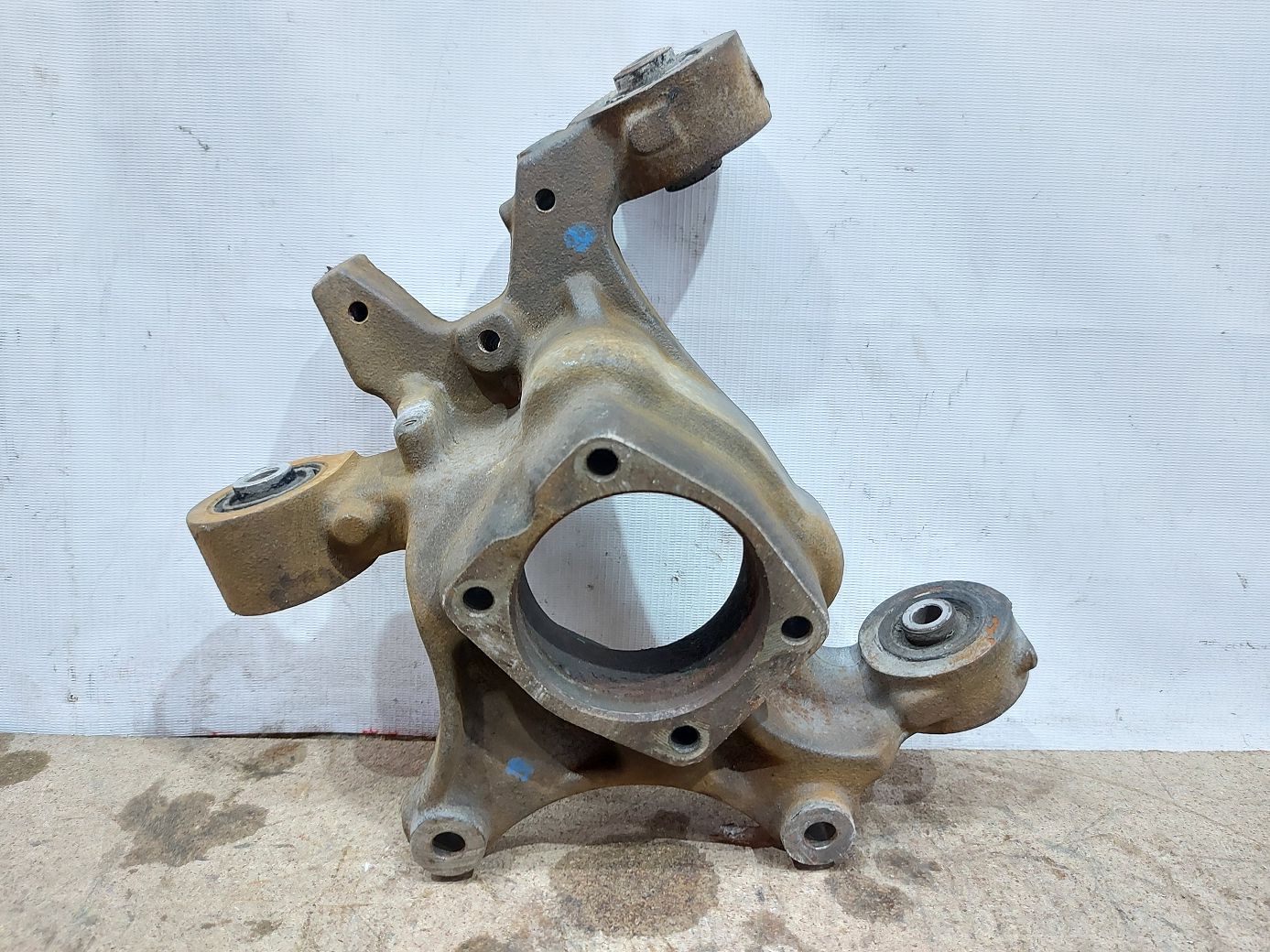 Journey. Поворотный кулак задний правый Dodge Journey 2009-2020 68083244AE Dodge Journey