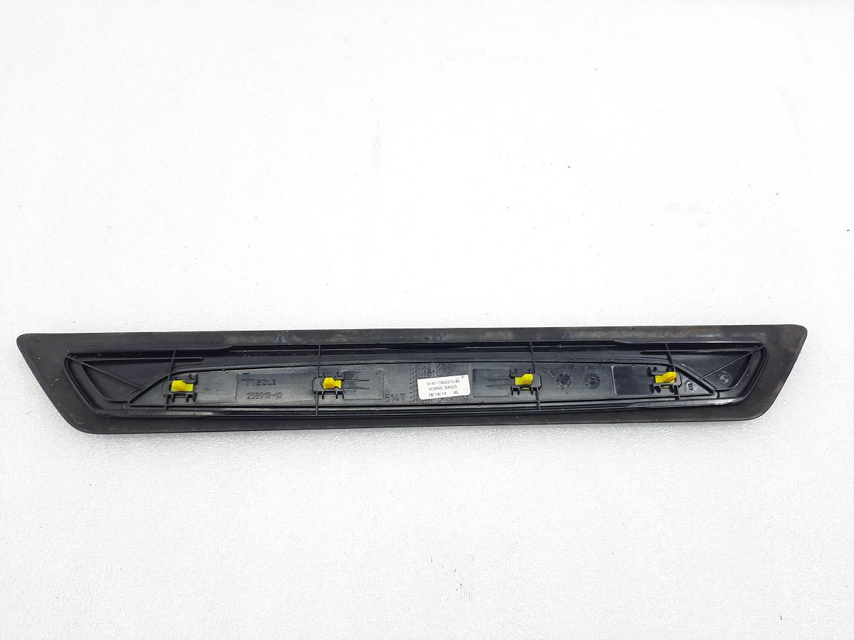 328i xdrive Накладка порогу переднього права BMW 328i xDrive 2013-2016 51477263315 BMW 328i xDrive 2