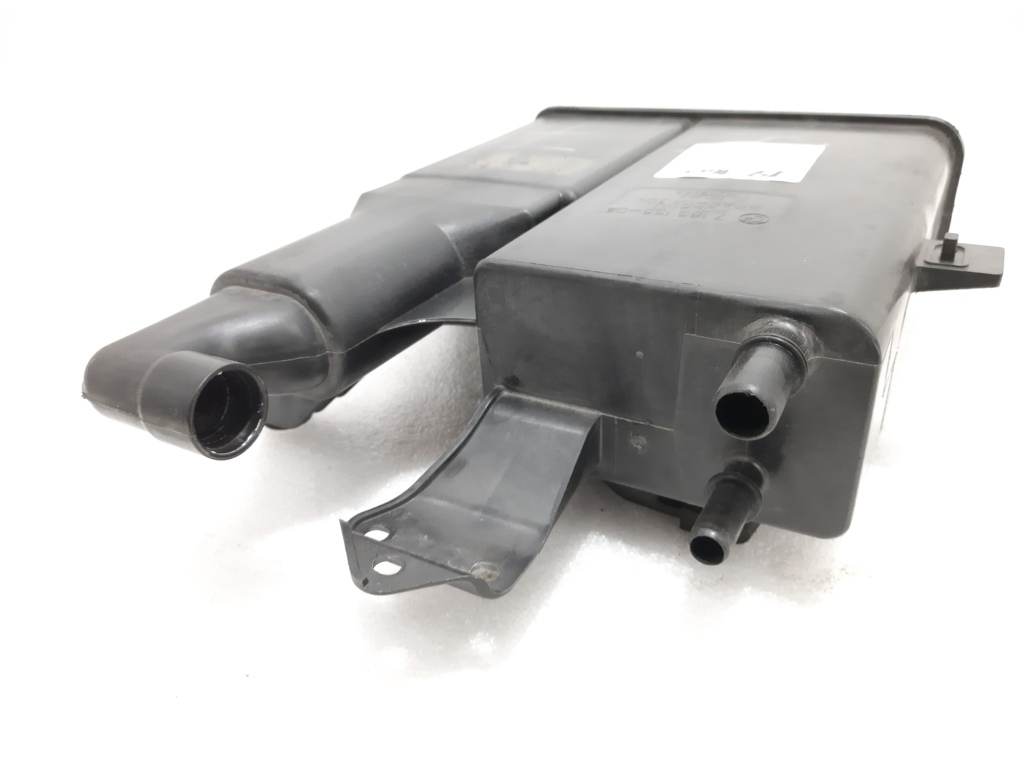 7 series Фильтр угольный BMW 7 2012 7185155 BMW 7 4