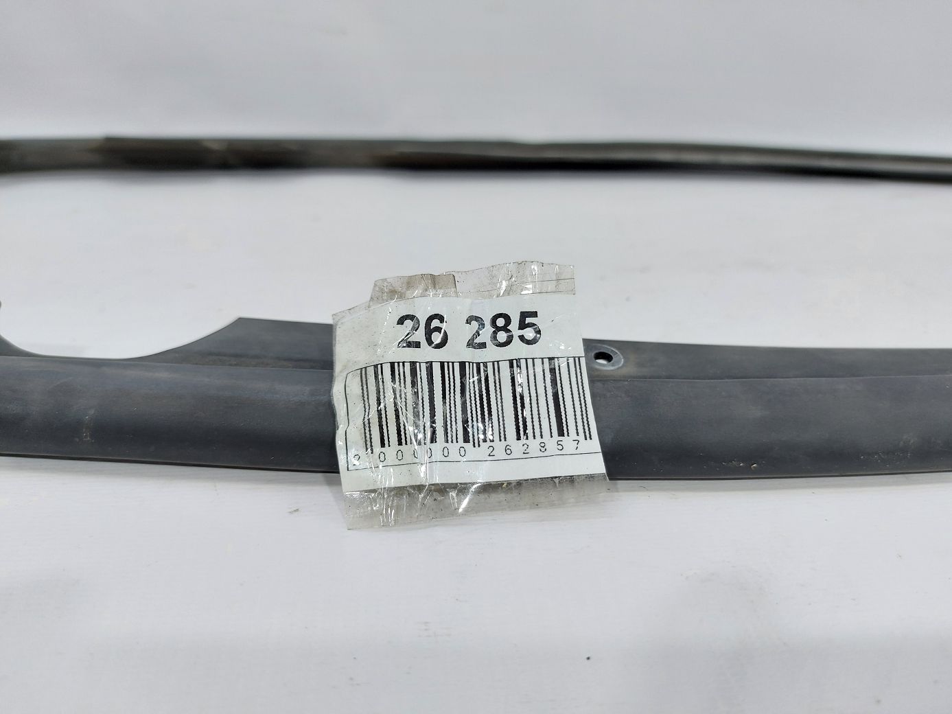 Volt Уплотнительная резинка капота Chevrolet Volt 2011-2015 25958877 Chevrolet Volt 4