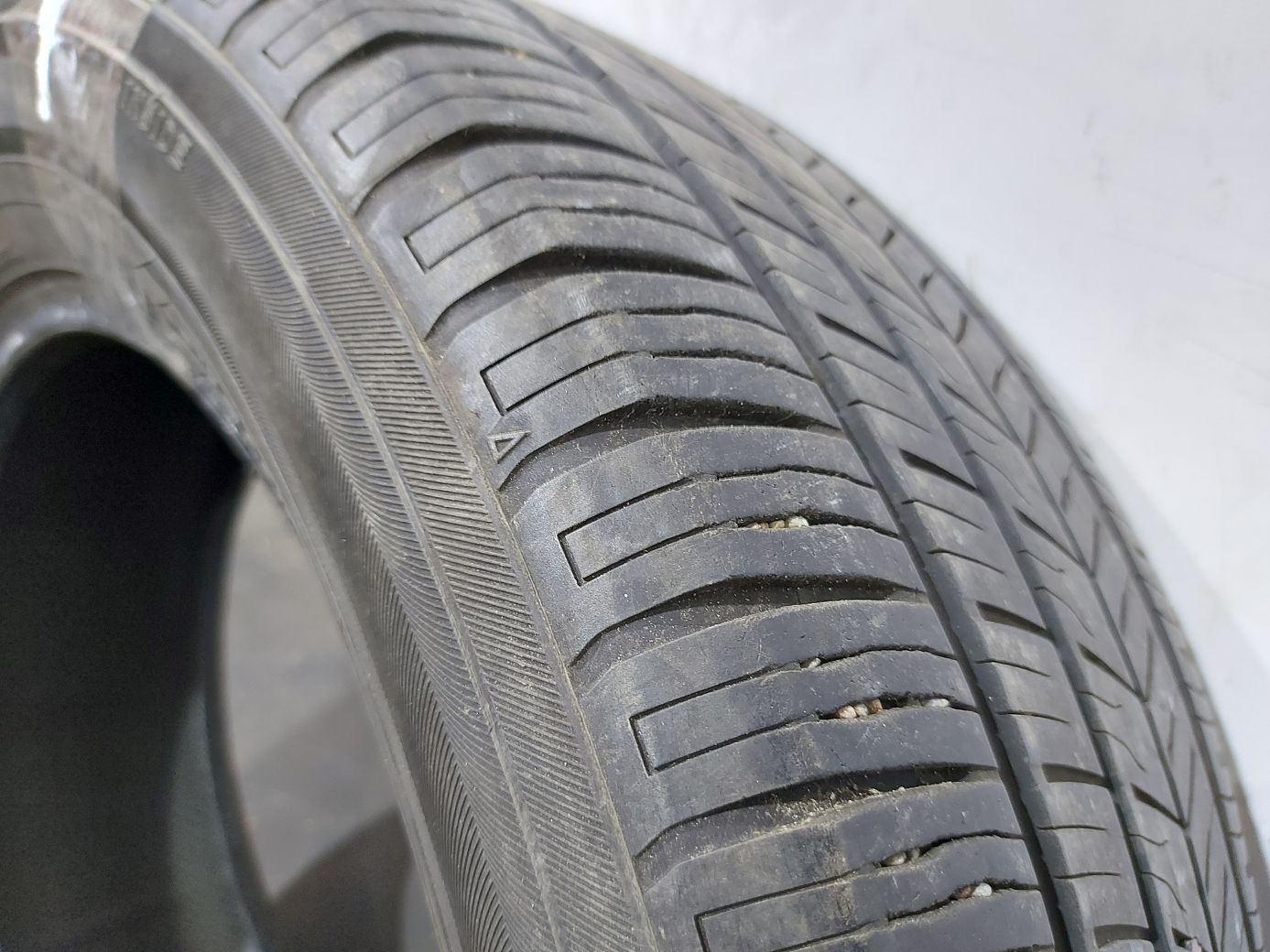  Гума Yokohama GTX 235/60R17 13