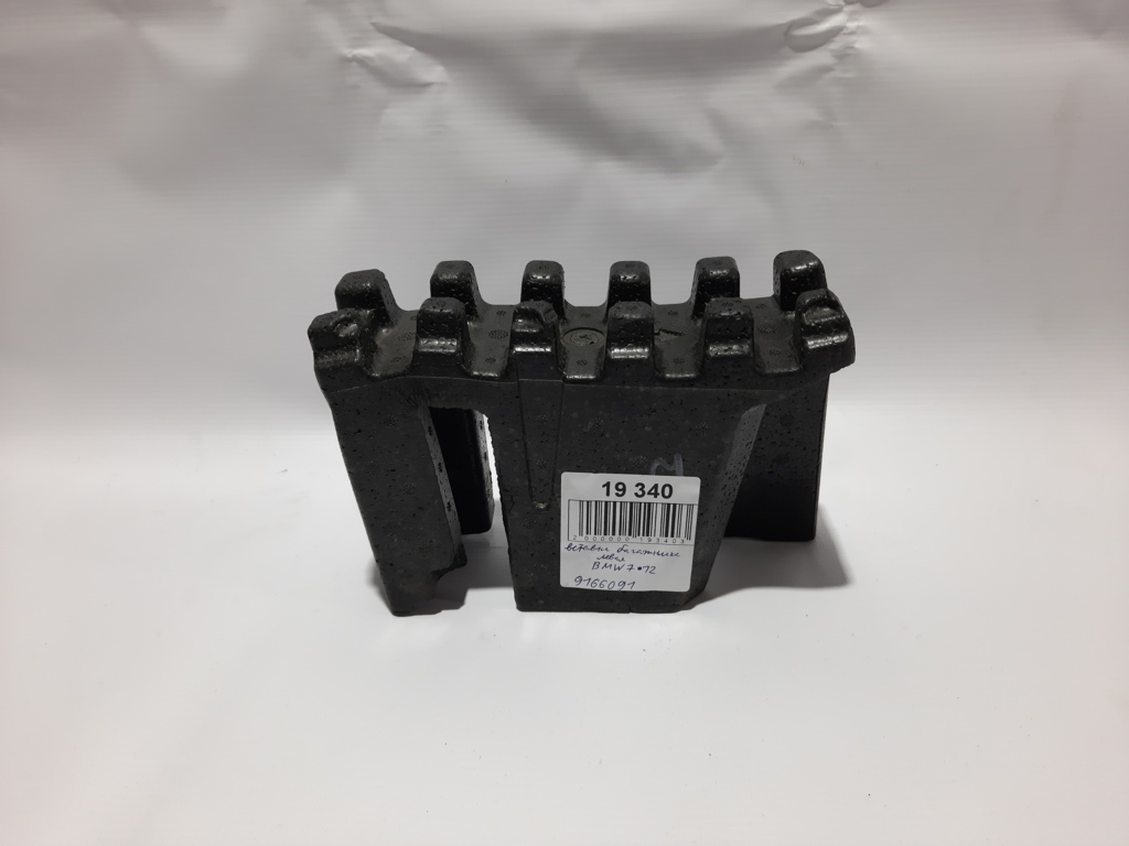 7 series. Вставка багажника ліва BMW 7 2012 9166091 BMW 7