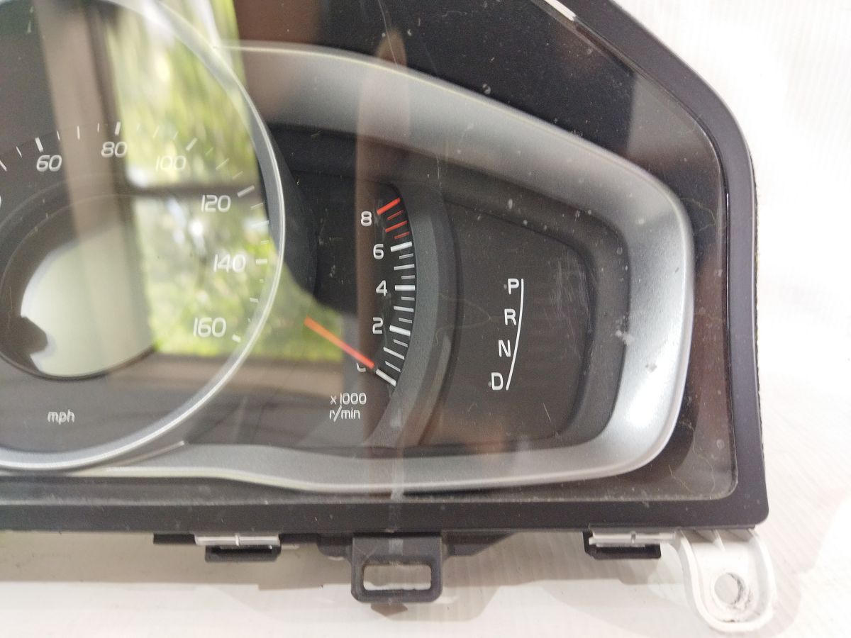 S60 Панель приборов Volvo S60 2014-2018 31327748 Volvo S60 5