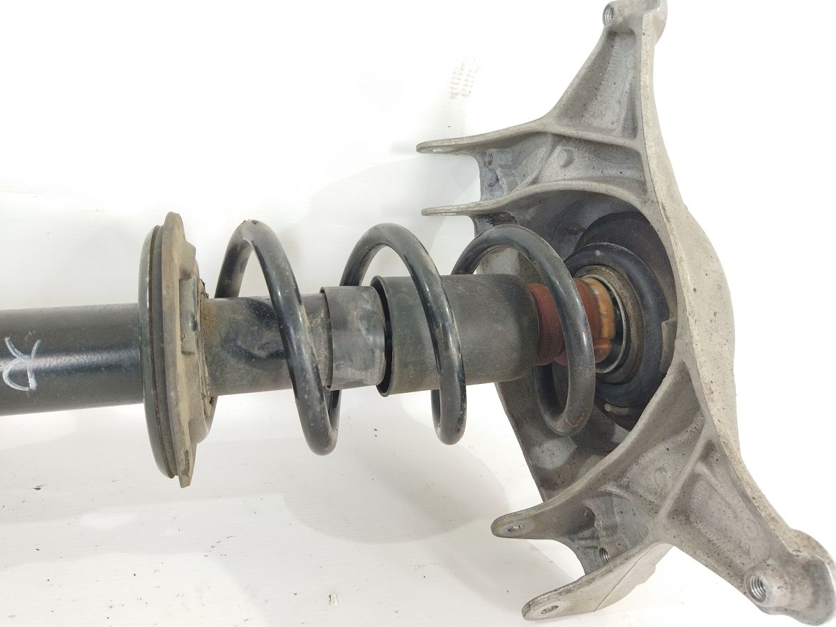 A4 Стійка амортизатора передня ліва/(права) Audi A4 2013-2016 8K0413031BA Audi A4 5