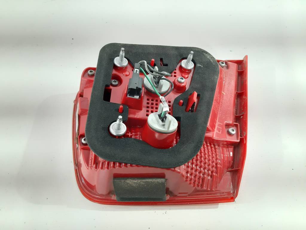 Malibu Ліхтар кришки багажника лівий Chevrolet Malibu 2013-2018 22907311 Chevrolet Malibu 23