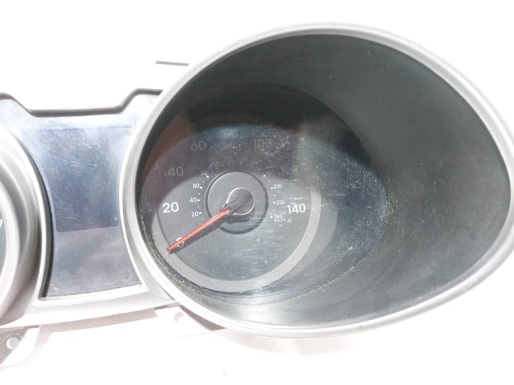 Veloster Панель приладів Hyundai Veloster 2012-2013 94001-2V330 Hyundai Veloster 3