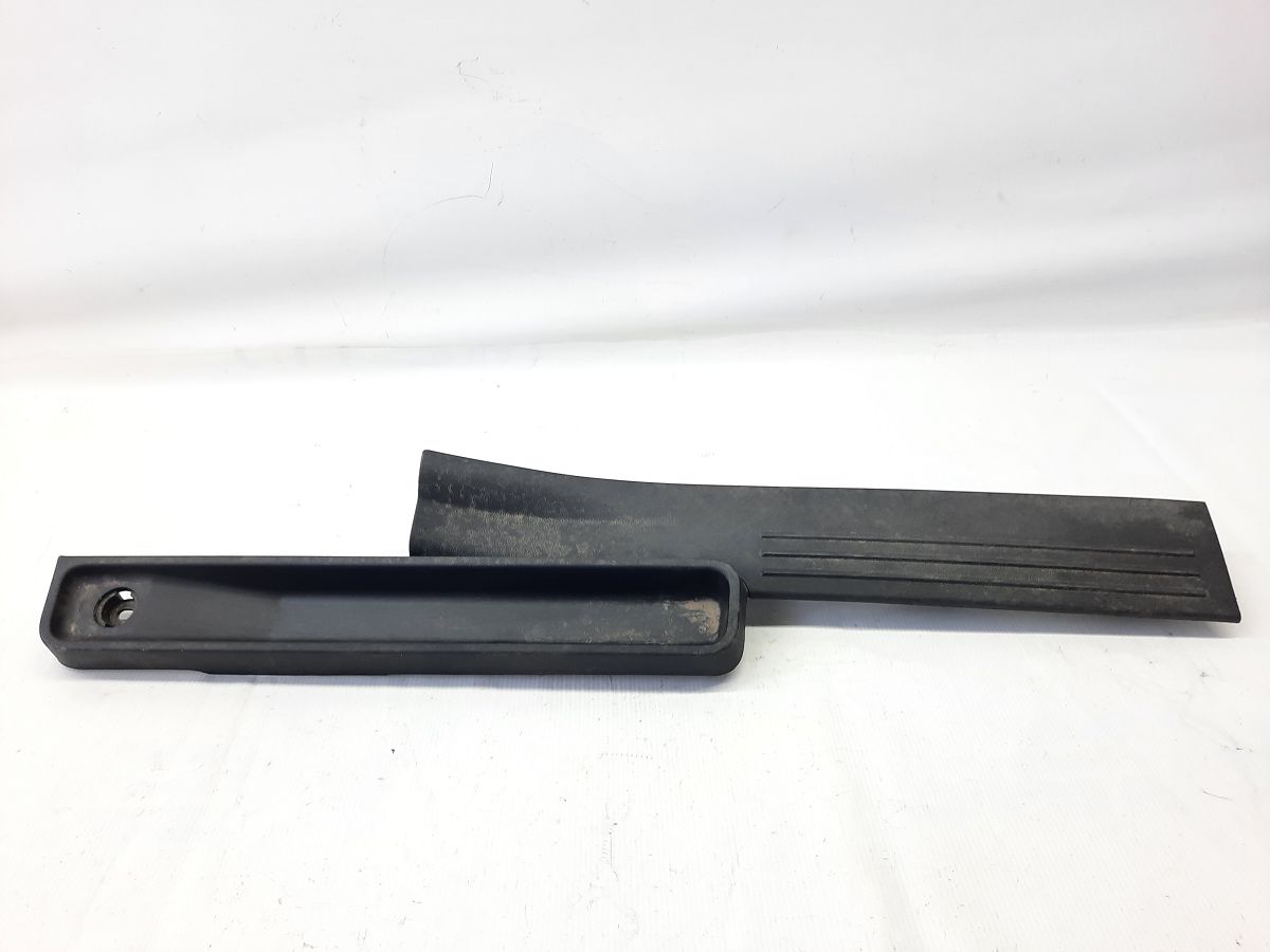 Grand caravan. Обшивка порога переднего левая Dodge Grand Caravan 2011-2020 1PF45DX9AB Dodge Grand Caravan