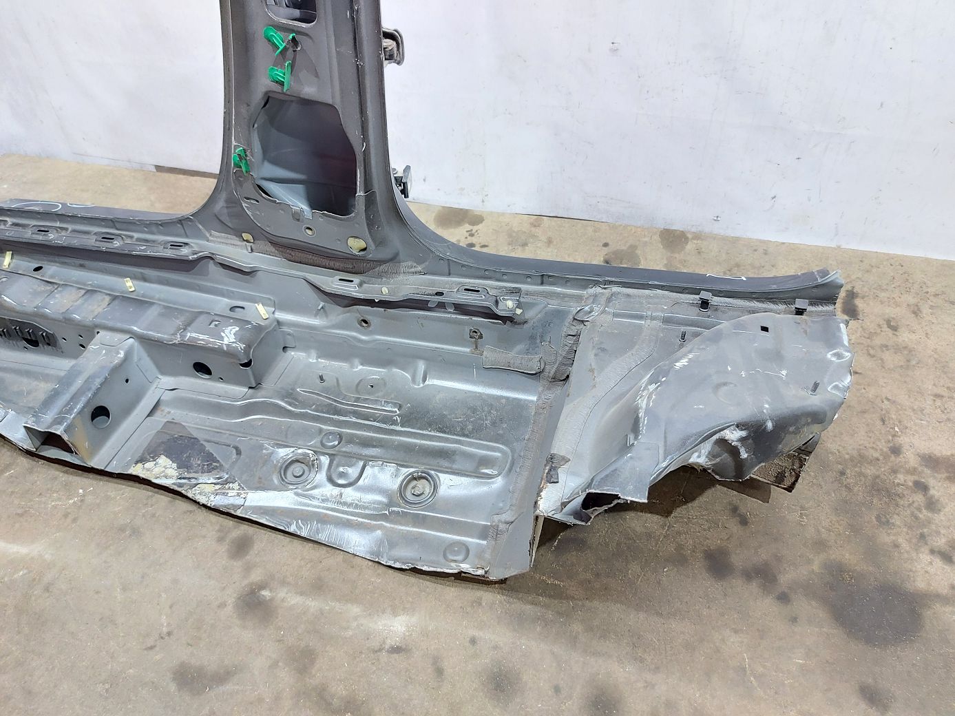 Passat s Стійка центральна права (метал) Volkswagen Passat S 2012-2019 561809606A Volkswagen Passat S 10