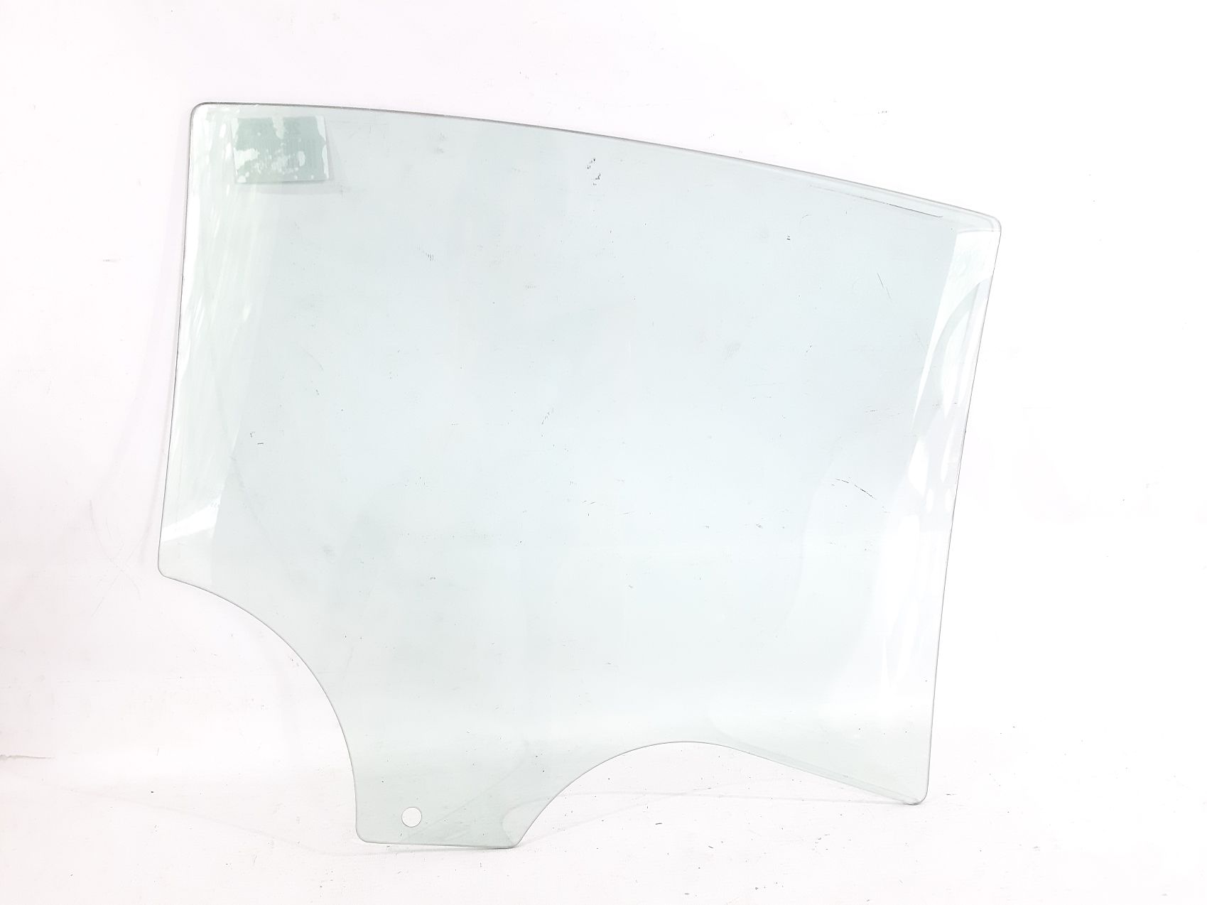 3 Скло дверей задньої лівої Mazda 3 2010-2013 BBM673511A Mazda 3 2