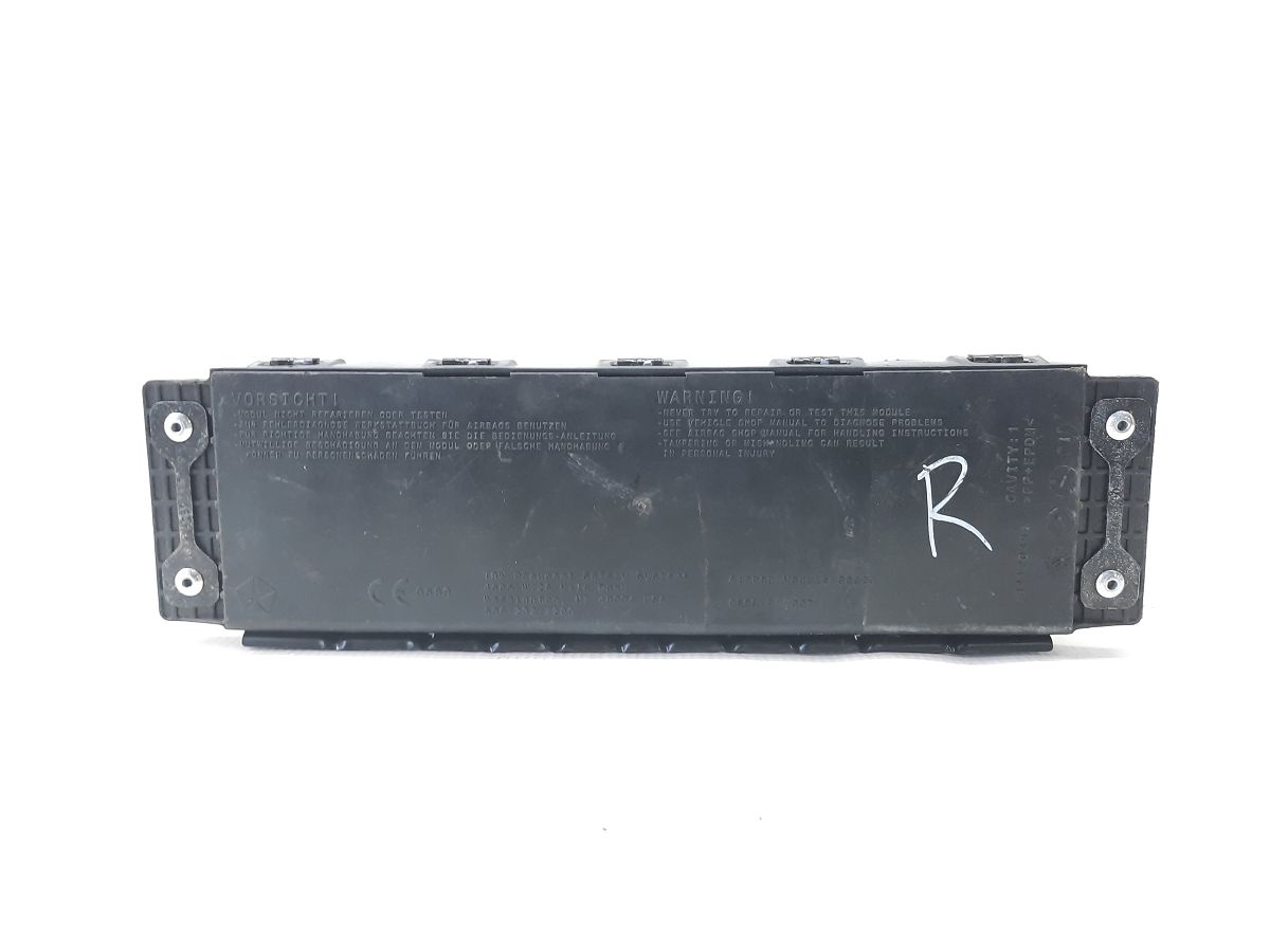 Dart Air Bag ніг правий Dodge Dart 2013-2019 5057857AD Dodge Dart 2