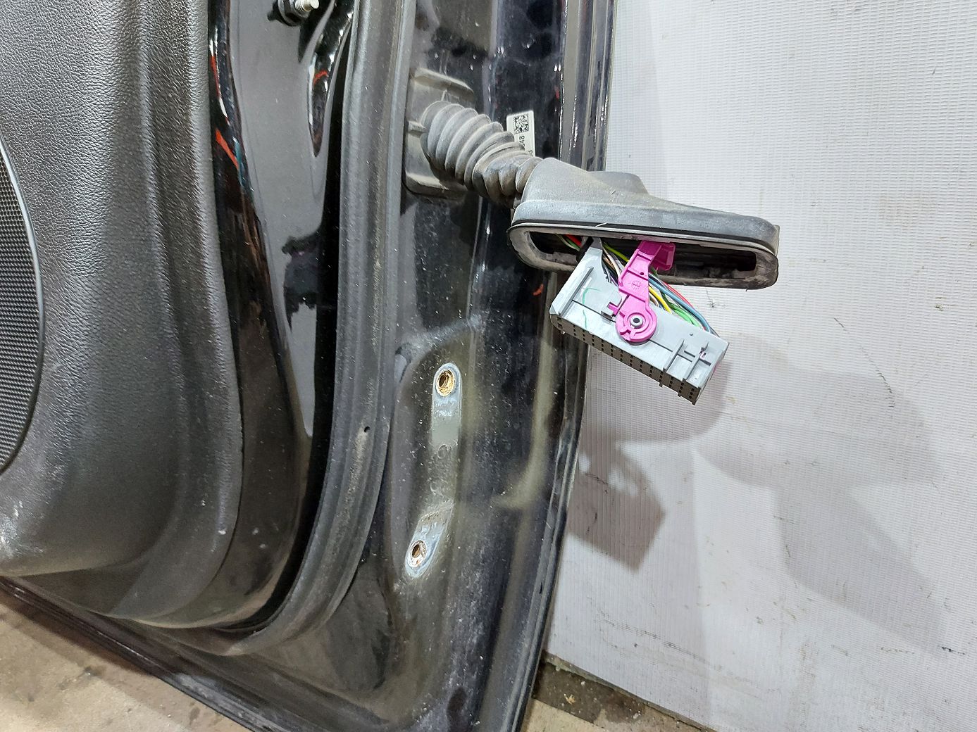 Volt Двері передні ліві Chevrolet Volt 2011-2015 22885533 Chevrolet Volt 16