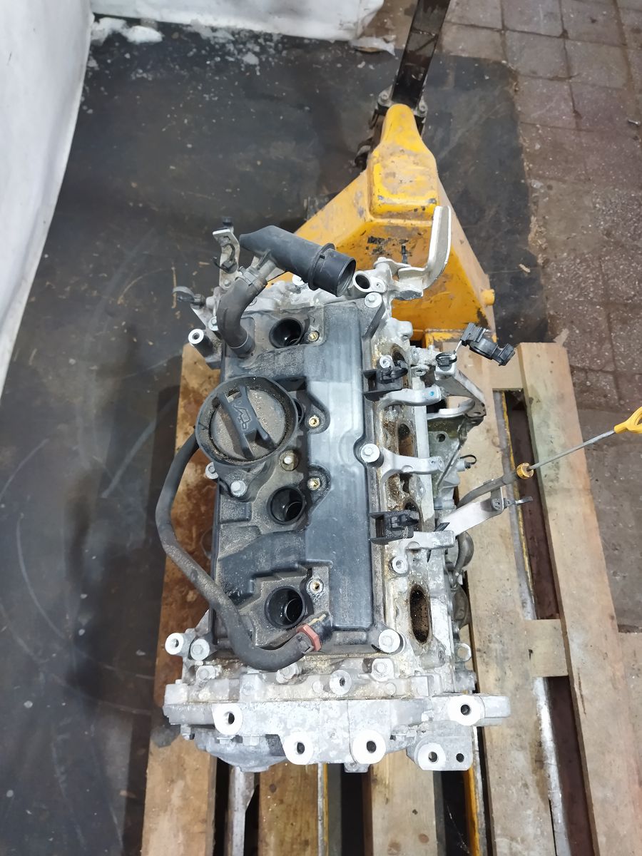 Sentra Двигун (без навісного обладнання) 1.8L 64т.міль Nissan Sentra 2013-2018 101023RC2B Nissan Sentra 7