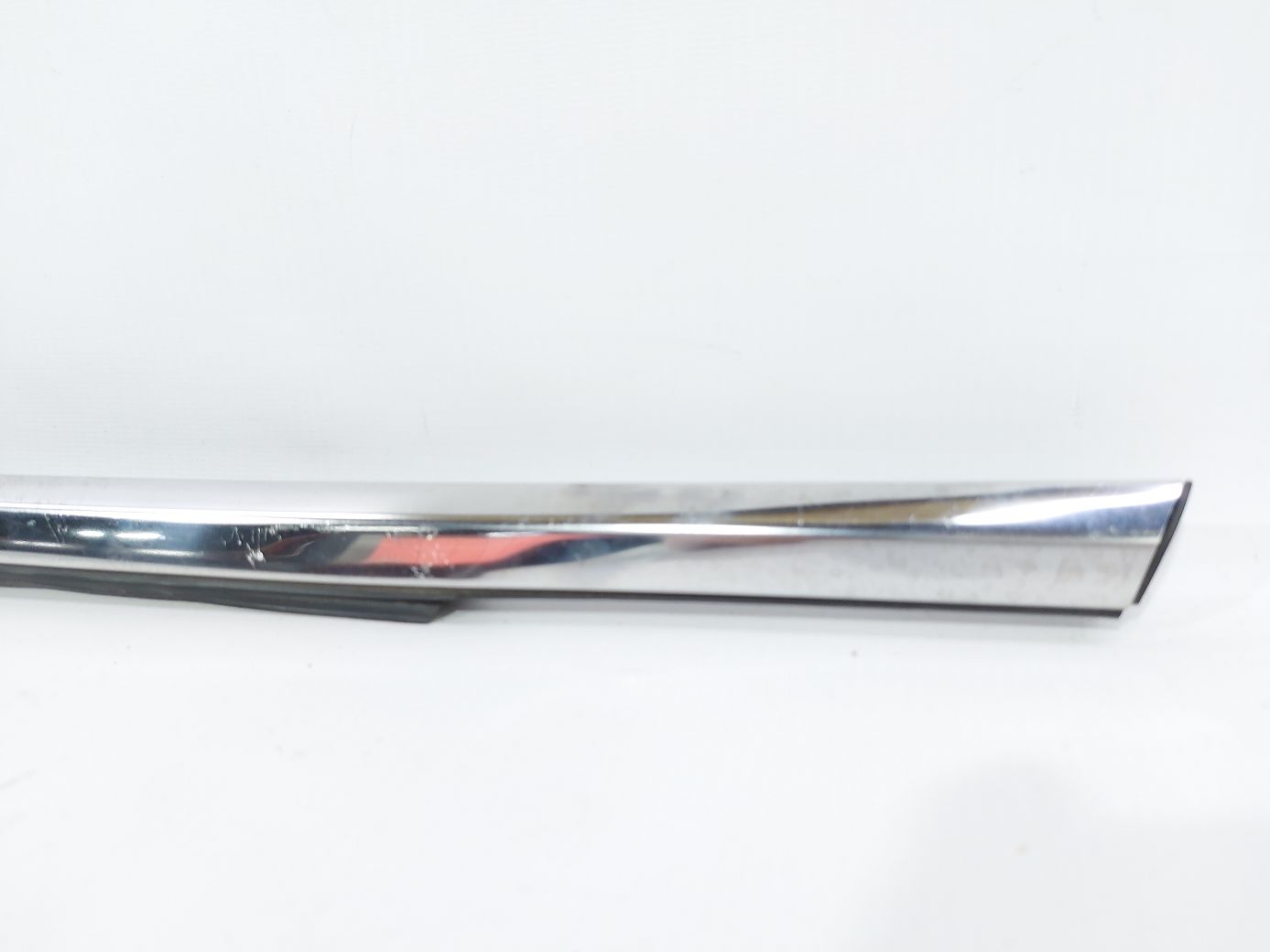 Sonata Ущільнювальна гумка скла двері задньої правої зовнішня (хром) Hyundai Sonata 2011-2015 832203S000 Hyundai Sonata 2 Sonata Ущільнювальна гумка скла двері задньої правої зовнішня (хром) Hyundai Sonata 2011-2015 832203S000 Hyundai Sonata 2