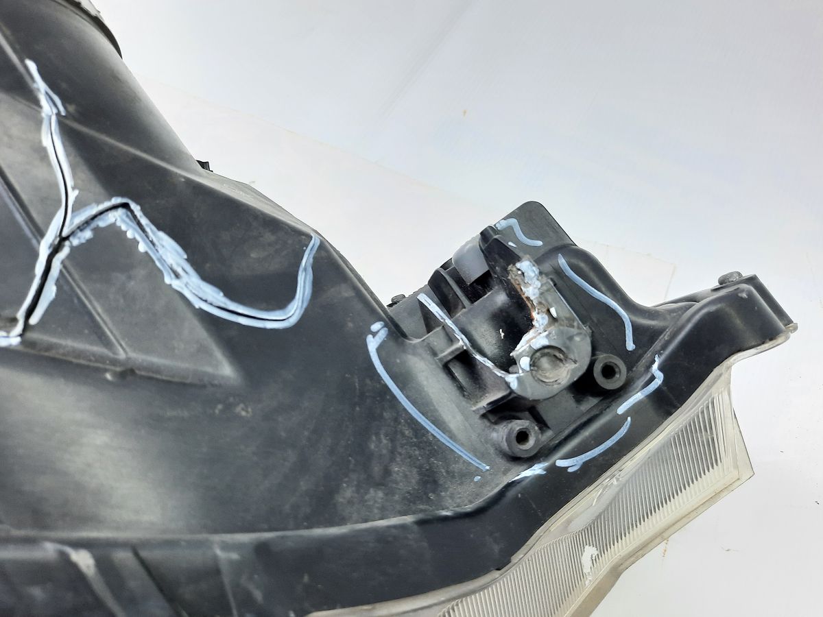 Товари з дефектами Фара передня ліва (бита) Honda Insight 2010-2011 33150TM8A01 Honda Insight 8