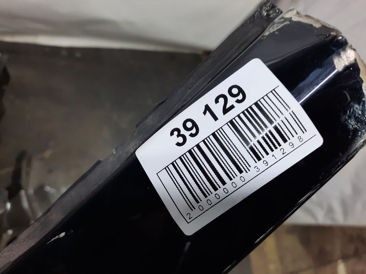 Passat s Чверть передня ліва Volkswagen Passat S 2012-2015 561803091A Volkswagen Passat S 9