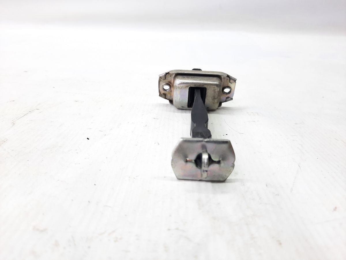 Sentra Ограничитель двери задней лев/прав Nissan Sentra 2013-2017 824303RA0A Nissan Sentra 8