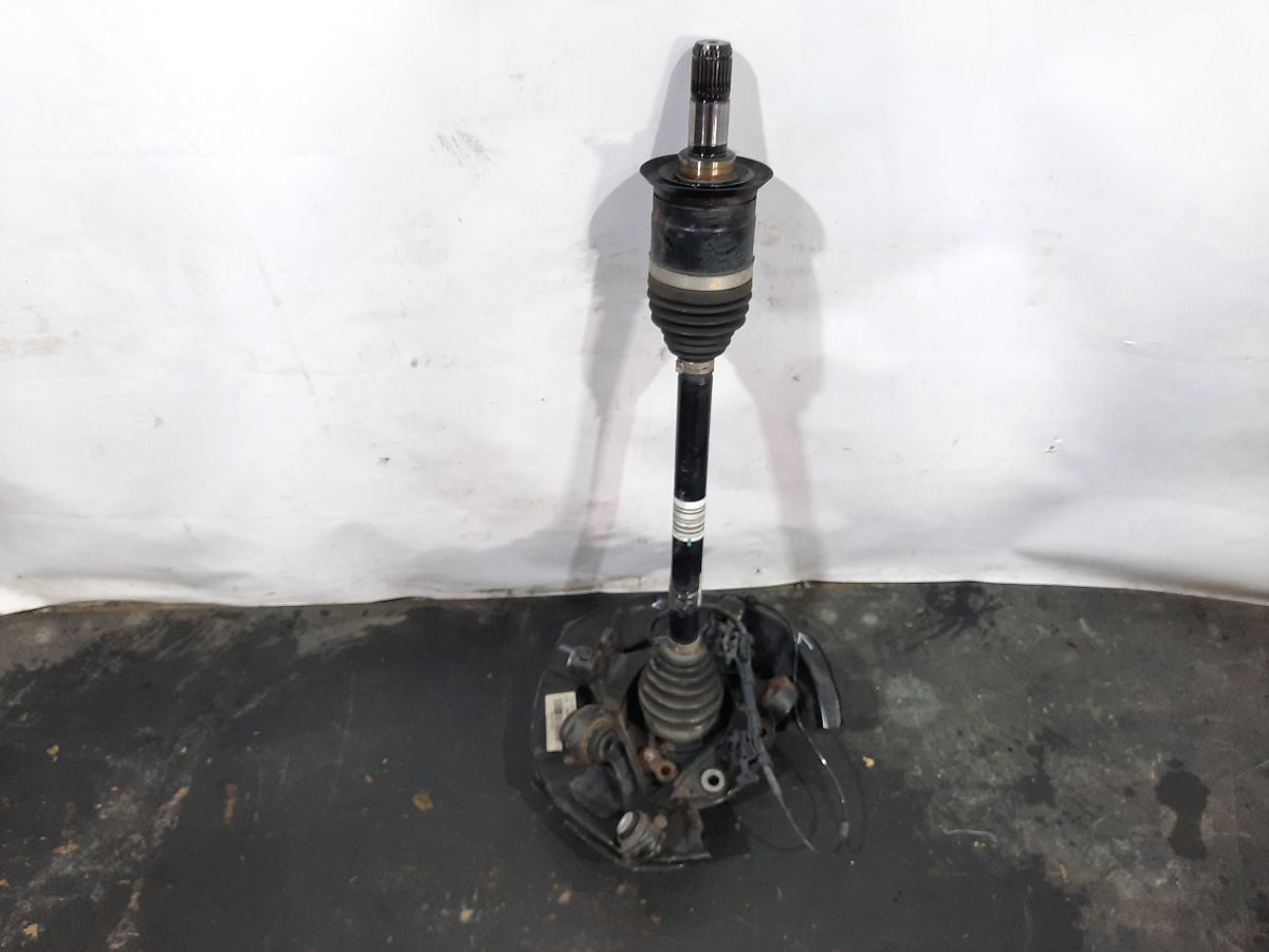 328i xdrive. Поворотный кулак задний левый с полуосью и датчиком ABS BMW 328i xDrive 2013-2016 33326792523 BMW 328i xDrive