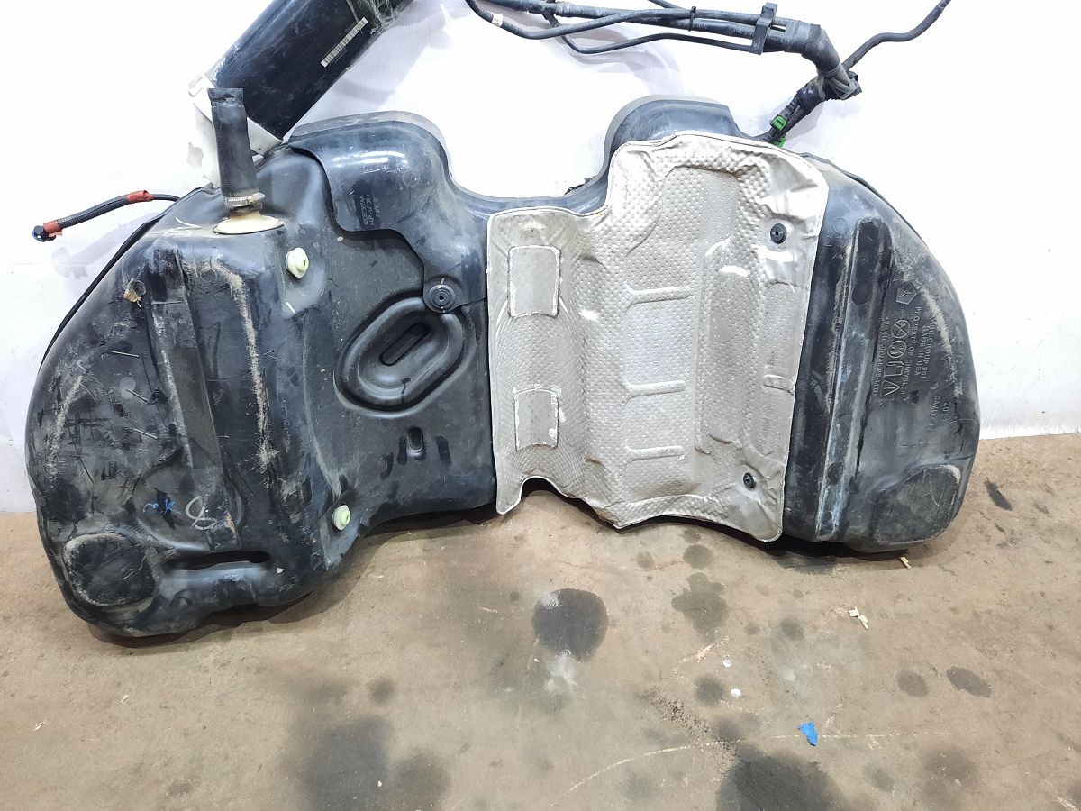 Challenger coupe Бензобак Dodge Challenger Coupe 2009-2017 68102695AG Dodge Challenger Coupe 8 Challenger coupe Бензобак Dodge Challenger Coupe 2009-2017 68102695AG Dodge Challenger Coupe 8