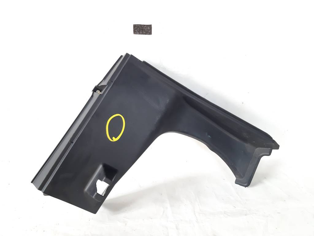 Camry. Накладка перегородки задняя левой внутренняя Toyota Camry 2012-2017 6427206030C0 Toyota Camry