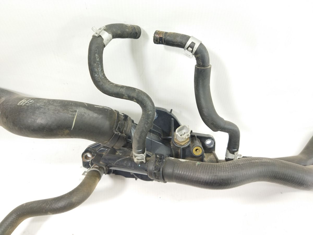 Sentra Фланець системи охолодження Nissan Sentra 2013-2019 110603RC1 Nissan Sentra 3