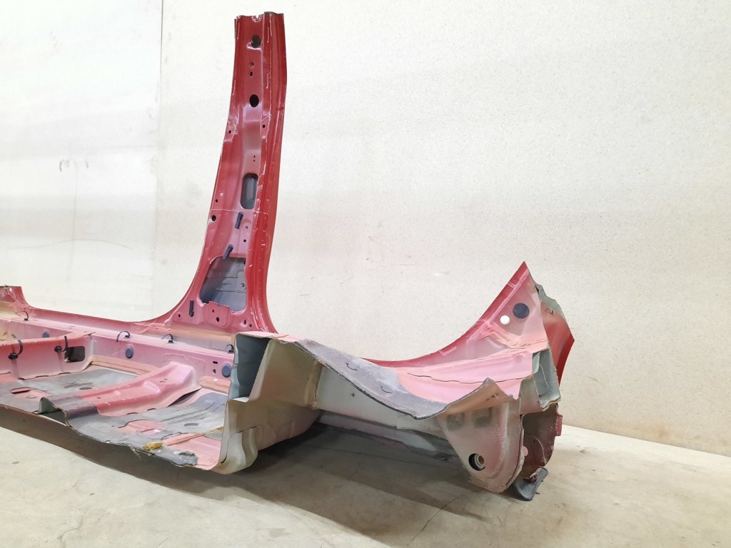 Forte Стійка центральна права (метал) поріг Kia Forte 2014-2016 71402A7B00 Kia Forte 3