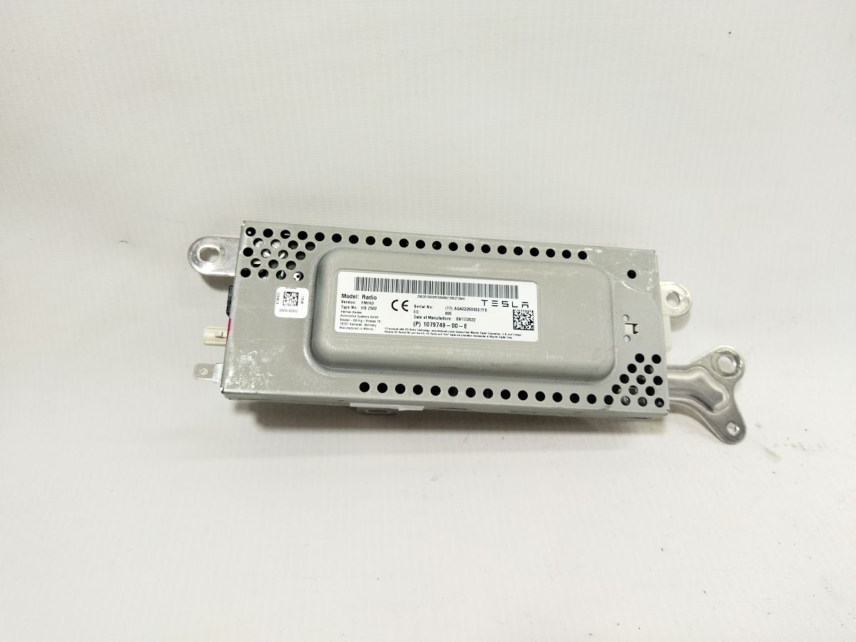 Model 3. Тюнер Tesla Model 3 2020-2024 107974900E Tesla Model 3
