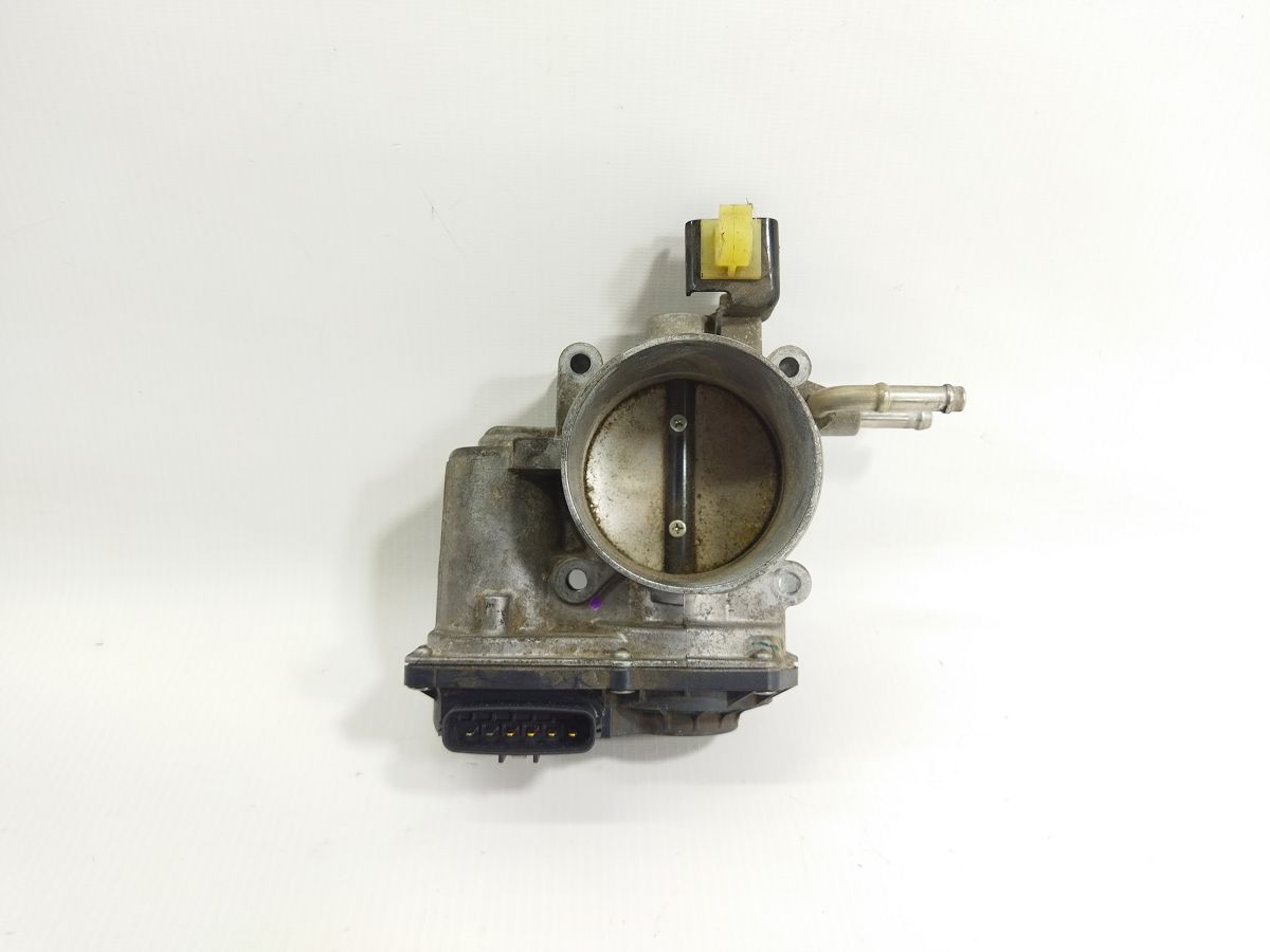 Camry. Дросельна заслінка Toyota Camry 2015-2017 2203036020 Toyota Camry
