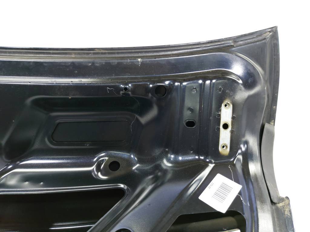 Dart Кришка багажника Dodge Dart 2013-2019 68081664AC Dodge Dart 18